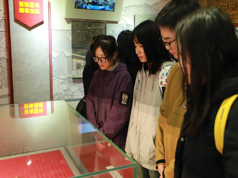 XcMf_1743645876010083937.jpg XcMf_1743645876010083937.jpg