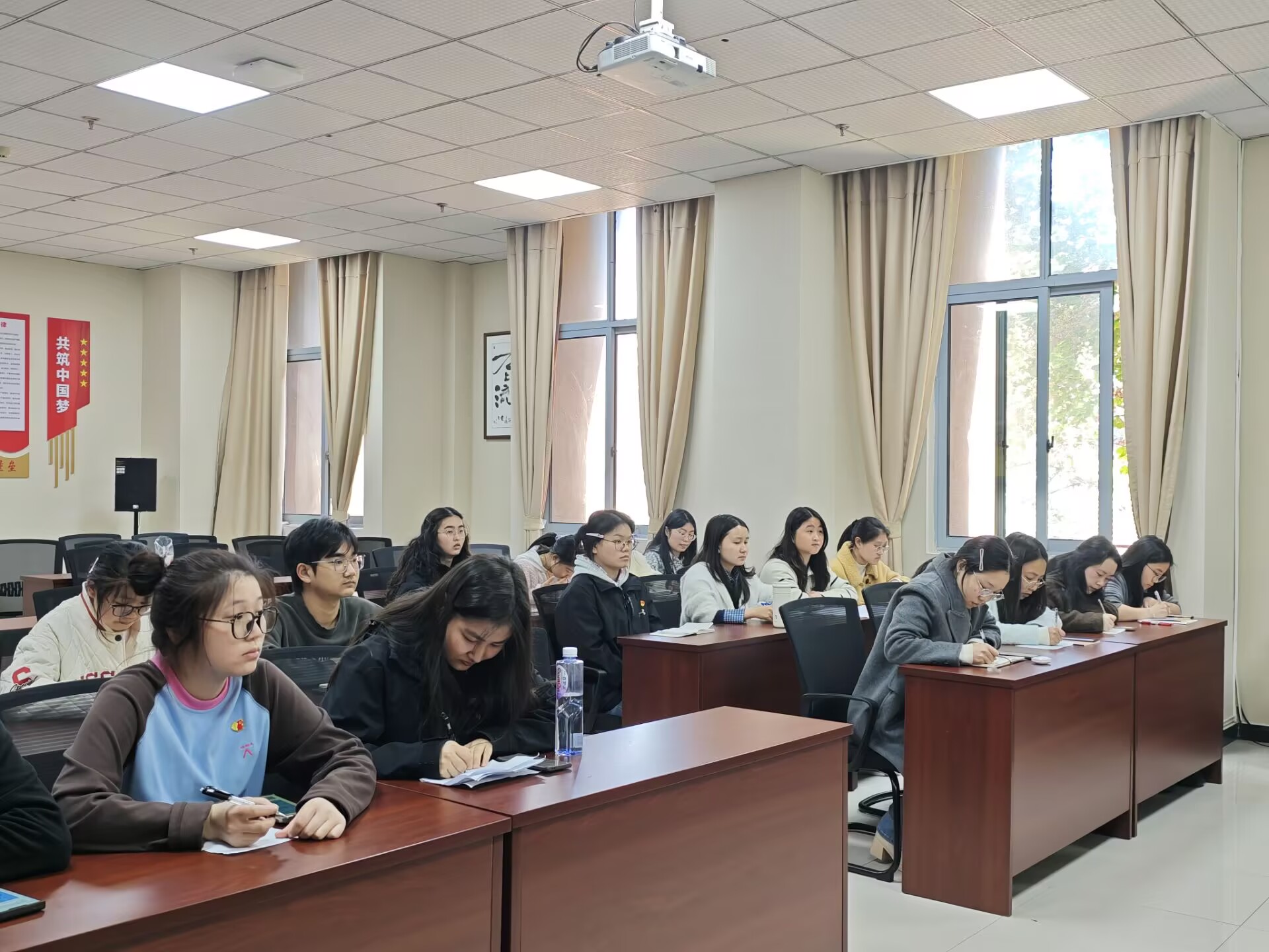 hNEW_1774419326542096045.jpg hNEW_1774419326542096045.jpg